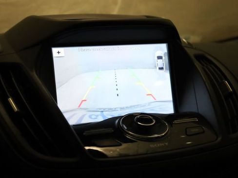 Used 2018 Ford Escape Titanium w/ Ford Safe & Smart Package image 24