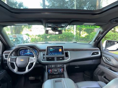Used 2022 Chevrolet Suburban LT AWD/4WD image 56
