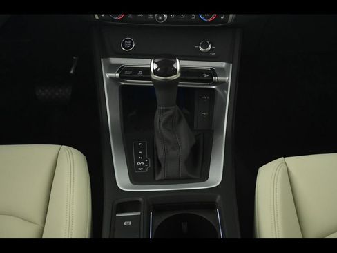 New 2025 Audi Q3 2.0T Premium Plus image 14