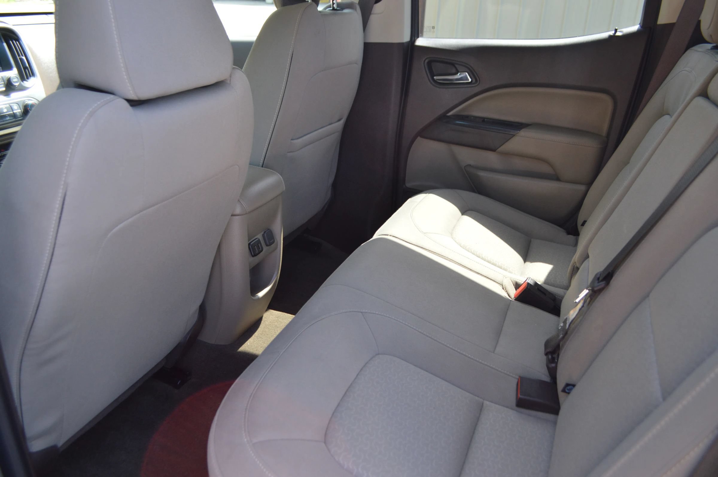 Used 2018 GMC Canyon SLE RWD image 20