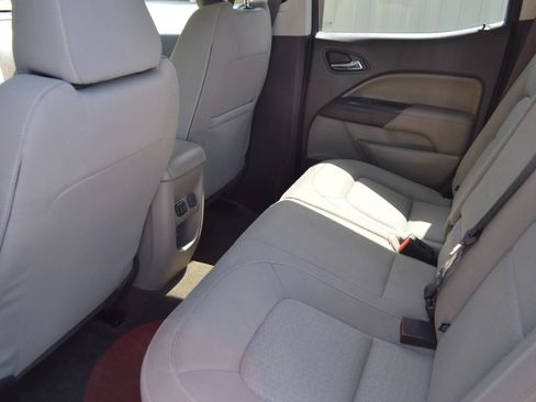 Used 2018 GMC Canyon SLE RWD image 20