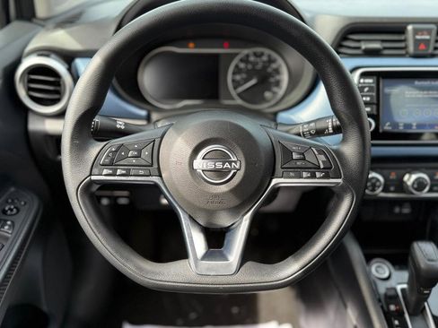 Used 2025 Nissan Versa SV image 13