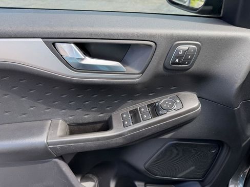 Used 2020 Ford Escape SEL AWD/4WD image 9