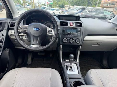 Used 2015 Subaru Forester 2.5i Limited w/ Popular Package #1 AWD/4WD image 10