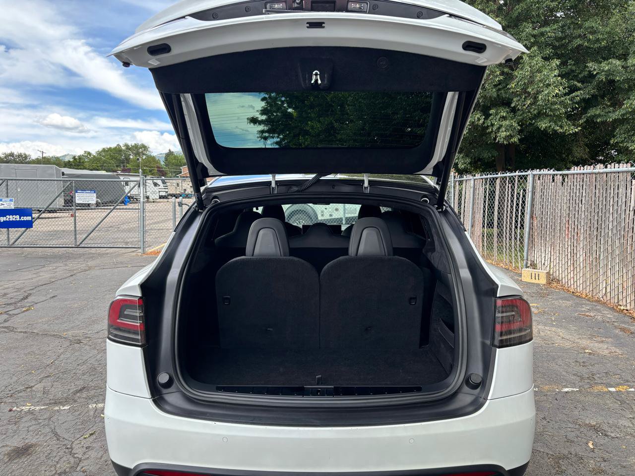 Used 2023 Tesla Model X AWD/4WD image 22