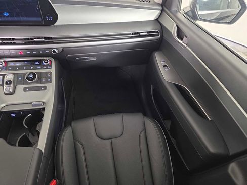 Used 2023 Hyundai Palisade SEL w/ Cargo Package image 16