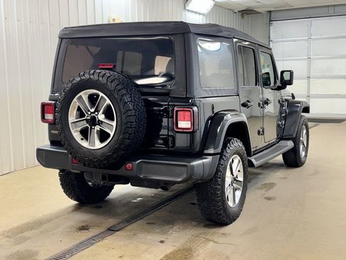 Used 2021 Jeep Wrangler Unlimited Sahara image 4