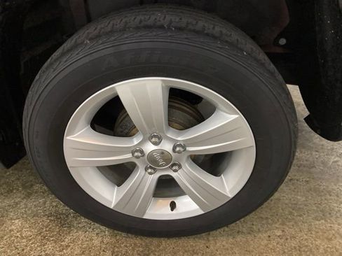 Used 2014 Jeep Compass Latitude image 9