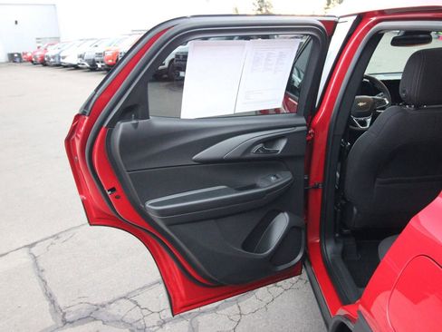 Used 2026 Chevrolet TrailBlazer LT w/ Convenience Package AWD/4WD image 25