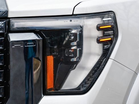 Used 2024 GMC Sierra 2500 Denali Ultimate w/ Max Trailering Package image 7