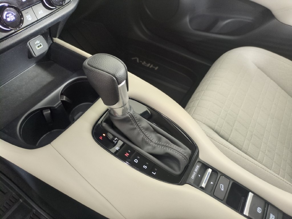 Certified 2023 Honda HR-V LX image 26