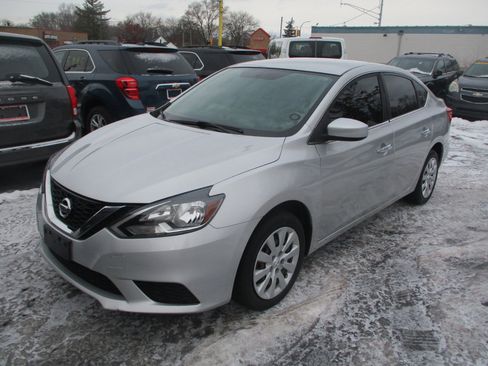 Used 2016 Nissan Sentra SV image 3