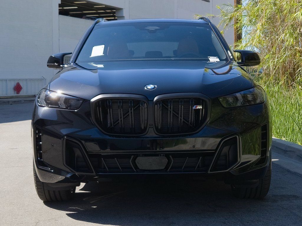 New 2026 BMW X5 M60i w/ Climate Comfort Package AWD/4WD image 3