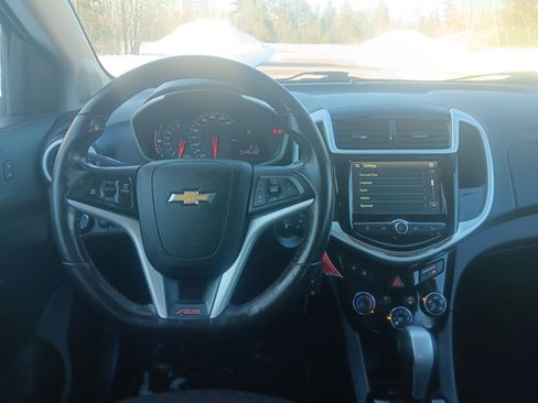 Used 2017 Chevrolet Sonic LT image 17