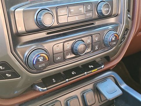 Used 2014 Chevrolet Silverado 1500 High Country AWD/4WD image 25
