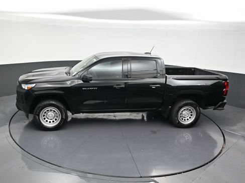 Used 2024 Chevrolet Colorado W/T image 16