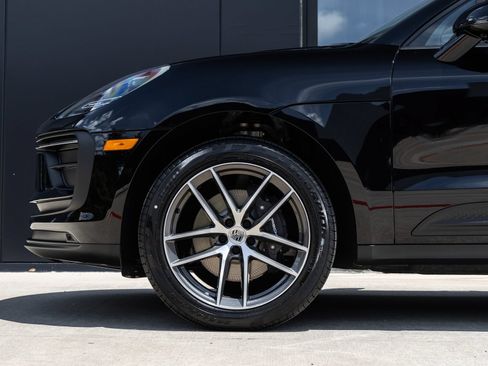 New 2026 Porsche Macan AWD/4WD image 13
