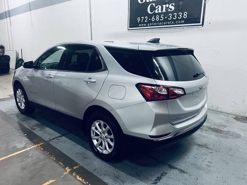 Used 2019 Chevrolet Equinox LT w/ Driver Convenience Package FWD image 5