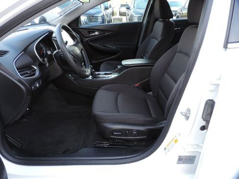 Used 2024 Chevrolet Malibu LT image 19