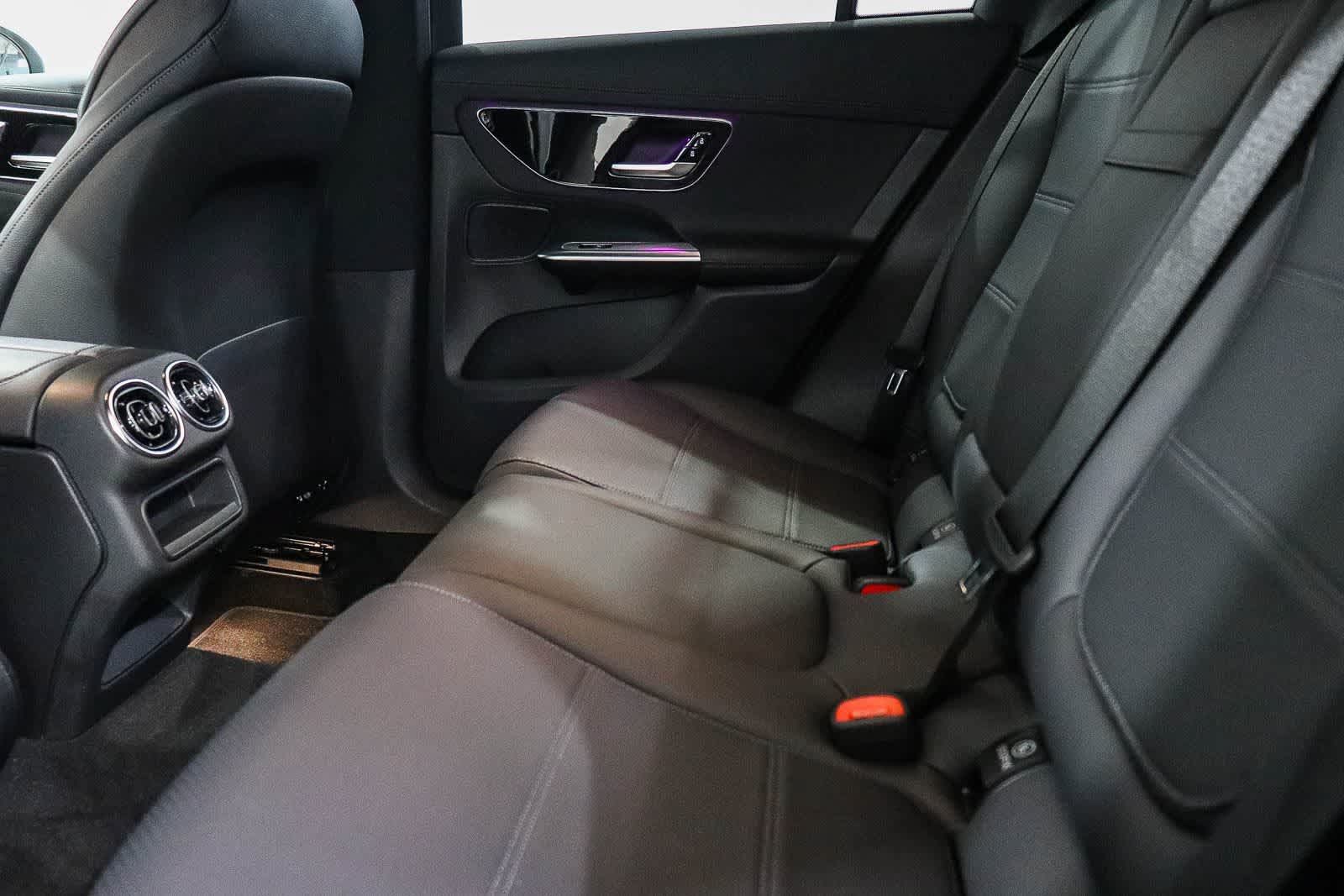 Certified 2024 Mercedes-Benz GLC 300 image 18