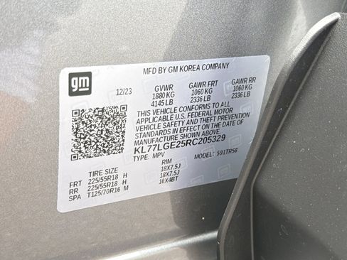 Used 2024 Chevrolet Trax RS w/ Driver Confidence Package FWD image 34