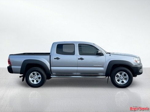 Used 2015 Toyota Tacoma PreRunner w/ Convenience Package RWD image 7