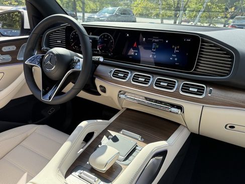 New 2026 Mercedes-Benz GLE 580 4MATIC image 35