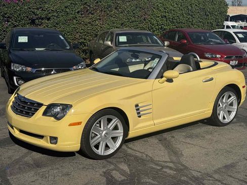 Used 2005 Chrysler Crossfire Limited image 7