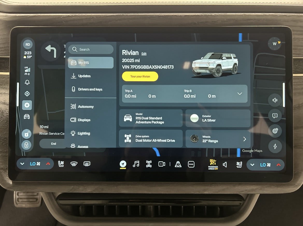 Used 2025 Rivian R1S Adventure Dual AWD/4WD image 29