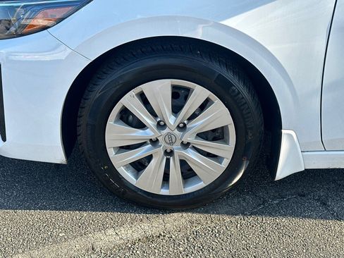 Used 2024 Nissan Sentra S image 11