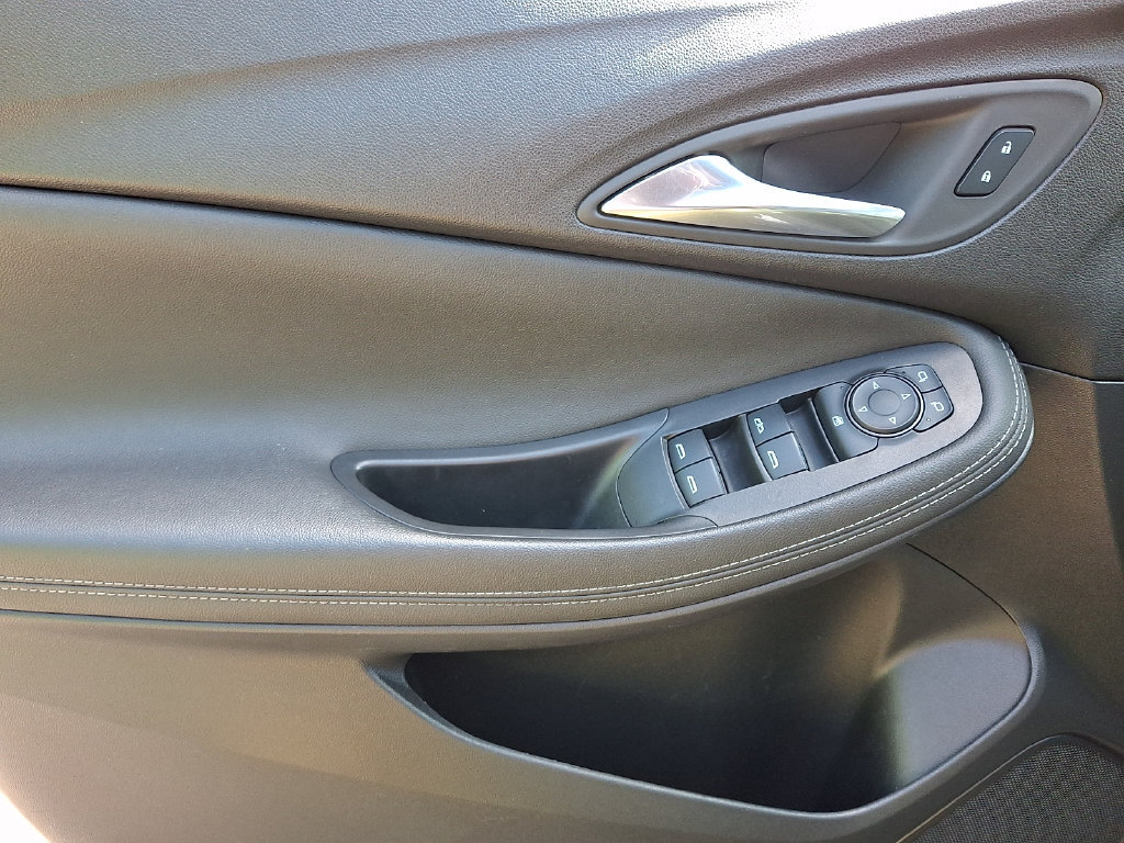 Certified 2024 Buick Encore GX Sport Touring AWD/4WD image 12