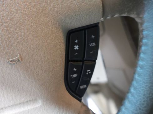 Used 2004 Ford Explorer Eddie Bauer AWD/4WD image 30