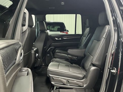 Certified 2024 GMC Yukon XL Denali w/ Max Trailering Package AWD/4WD image 10