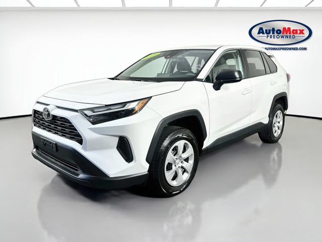 Used 2025 Toyota RAV4 LE AWD/4WD image 5