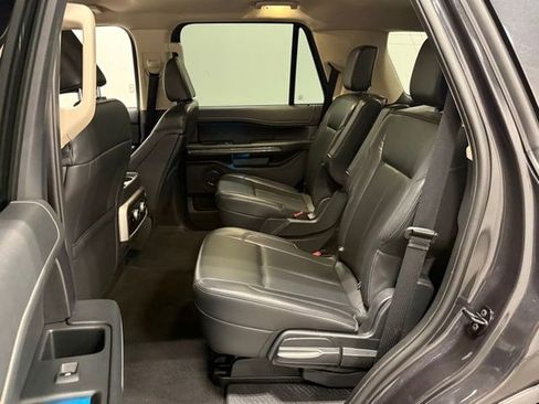 Certified 2024 Ford Expedition XLT image 34