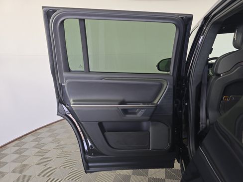 Used 2025 Rivian R1S Adventure AWD/4WD image 17