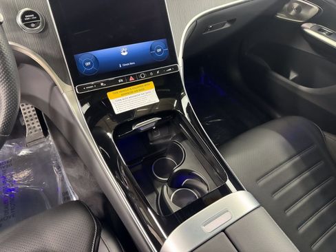 Used 2024 Mercedes-Benz GLC 300 GLC 300 w/ AMG Line image 15