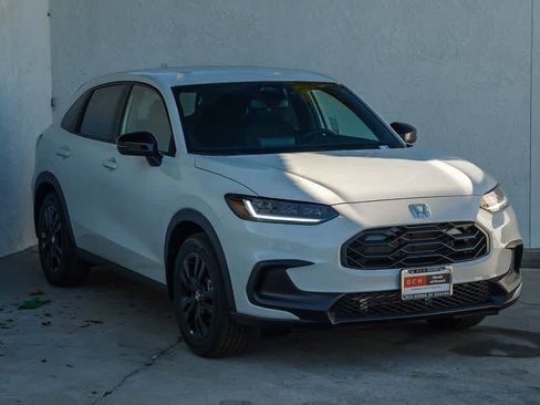New 2027 Honda HR-V Sport image 3