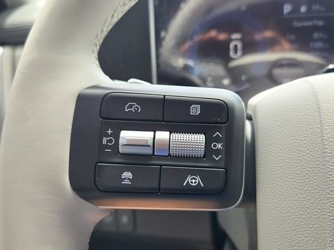 Certified 2025 Hyundai Santa Fe SEL FWD image 22