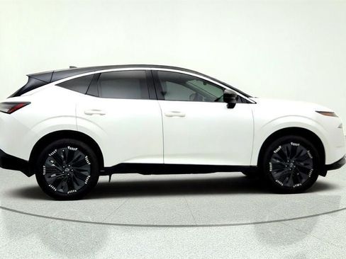 Used 2025 Nissan Murano Platinum w/ Cargo Package AWD/4WD image 4