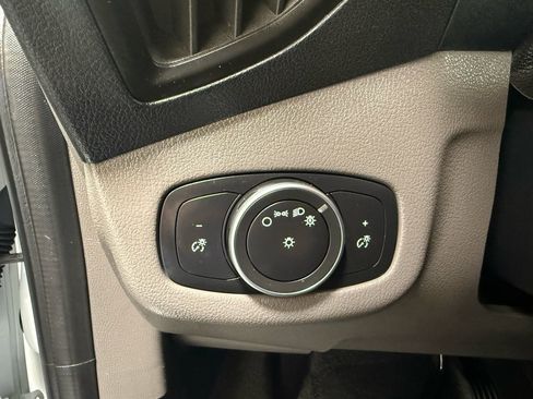 Used 2022 Ford Transit Connect XL image 16