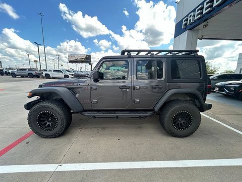 Used 2021 Jeep Wrangler Unlimited Rubicon AWD/4WD image 2