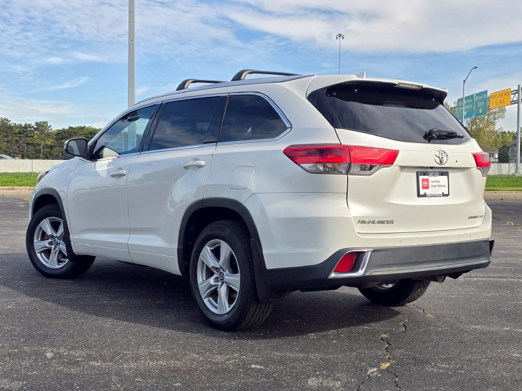Certified 2019 Toyota Highlander Limited Platinum AWD/4WD image 17