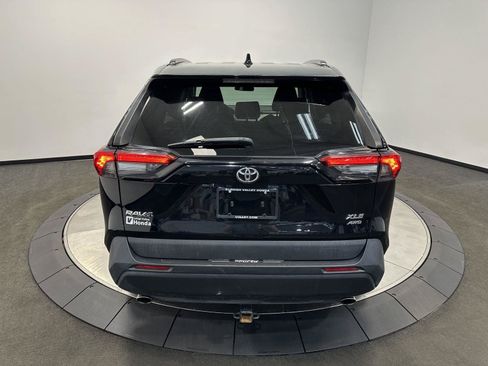Used 2021 Toyota RAV4 XLE AWD/4WD image 6