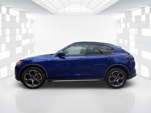 Used 2022 Alfa Romeo Stelvio Ti AWD/4WD image 4