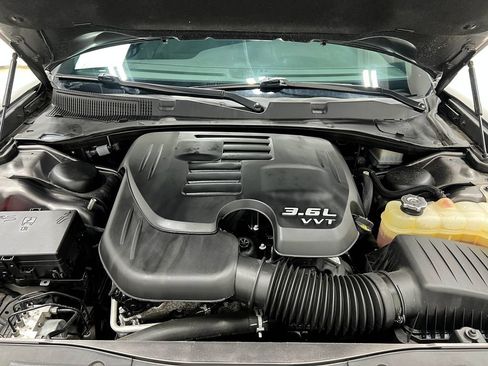 Used 2022 Dodge Charger SXT AWD/4WD image 28
