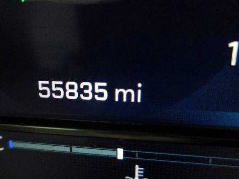 Certified 2024 Chevrolet Suburban LT image 29