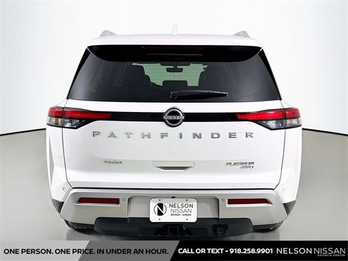 Certified 2025 Nissan Pathfinder Platinum image 6