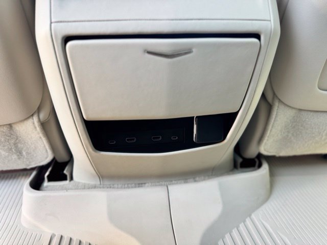 Used 2025 Cadillac Escalade ESV Sport Platinum AWD/4WD image 50