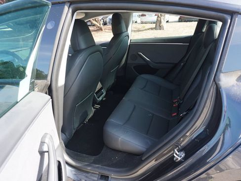 Used 2024 Tesla Model 3 Standard Range RWD image 17